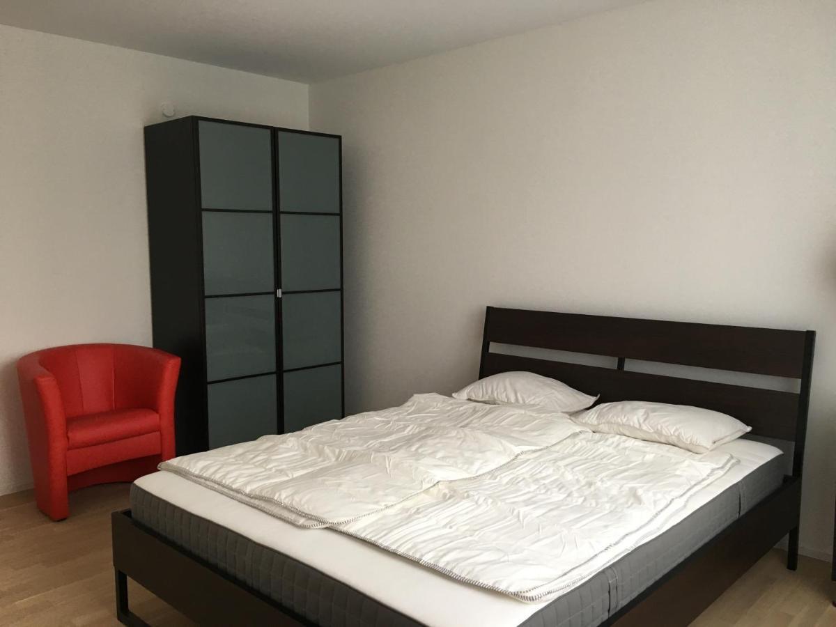 Close To Zuerich Centre And Airport Kloten Room photo